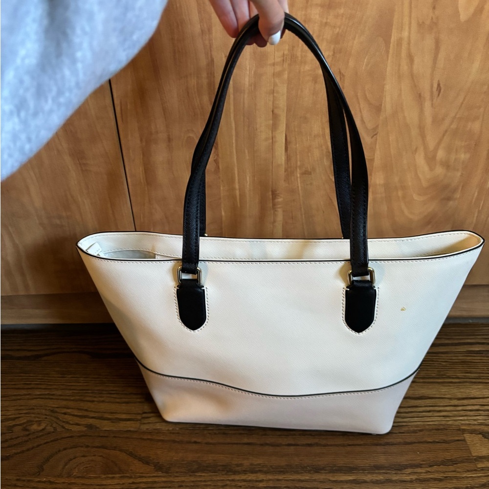 Kate Spade Black and White Women's Tote - Picture 7 of 13